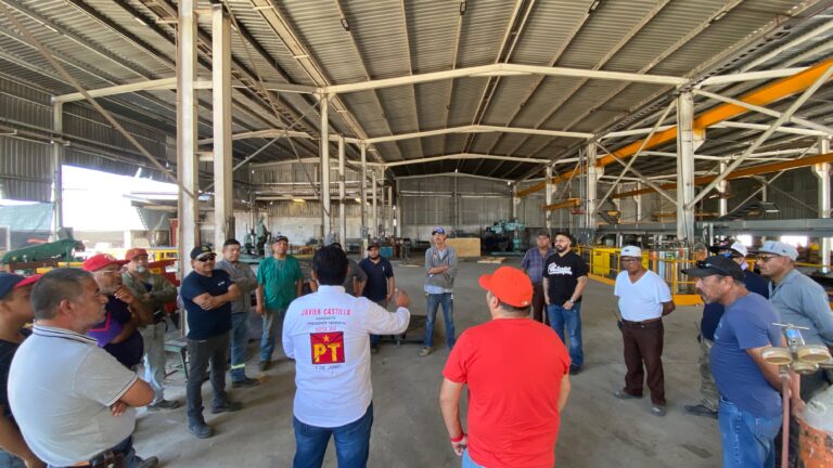 Este lunes, el candidato por el Partido del Trabajo en el municipio de Cd. Frontera, Javier Castillo García, estuvo de visita en Empresas de la localidad, para platicar acerca de su visión de qué Frontera lo tiene todo para ser la locomotora que estire la economía en la Región Centro del Estado de Coahuila.