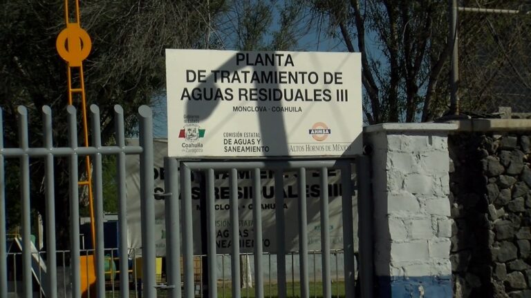 Gestiona Ayuntamiento tratadora de aguas. Proyecta la construcción de una segunda planta para procesar el 100% de las aguas residuales.