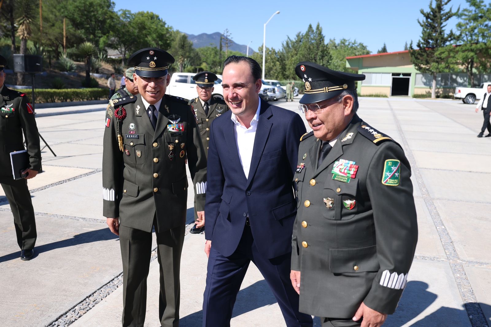 Manolo Jiménez Salinas, gobernador del Estado, reiteró su compromiso de trabajo coordinado con el Ejército Mexicano.