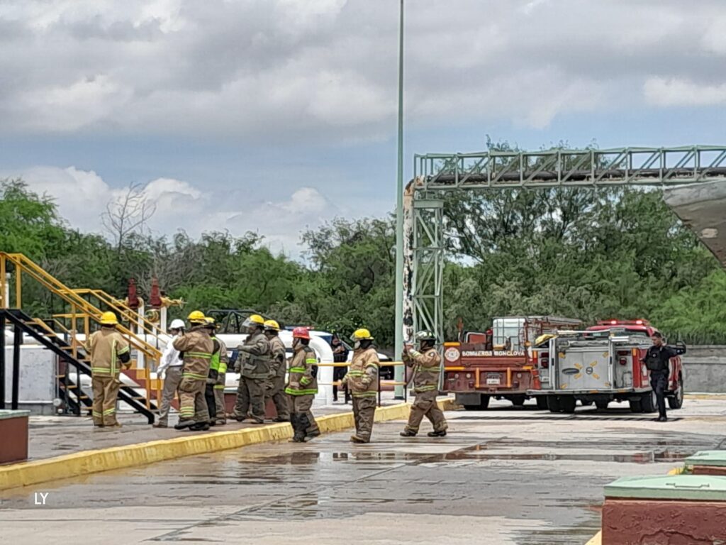 El simulacro de incendio en Pemex mostró una excelente coordinación entre la paraestatal y los cuerpos de socorro de Monclova.