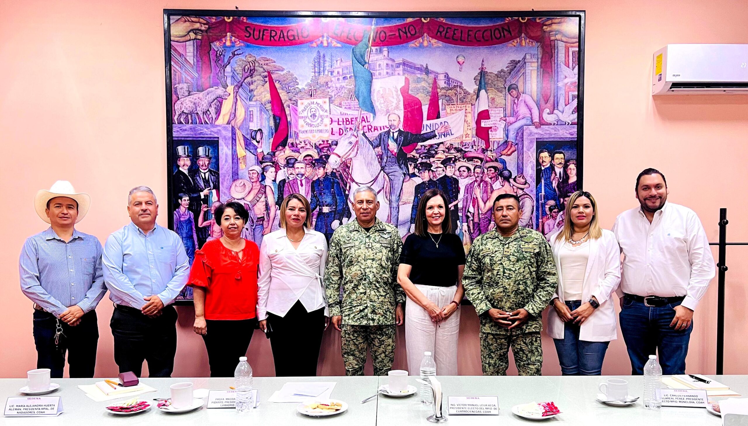 Los alcaldes electos se reunieron con el General Vicente Pérez López y el Teniente Coronel Jorge Luis Cigarroa Durán en Frontera.