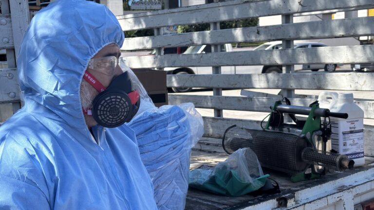 Al aumentar de 3 a 5 el número de equipos de fumigación contra el dengue, el Ayuntamiento de Monclova espera ver en una semana resultados.