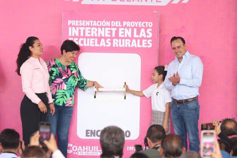 Arranca Manolo proyecto de internet en escuelas rurales 
